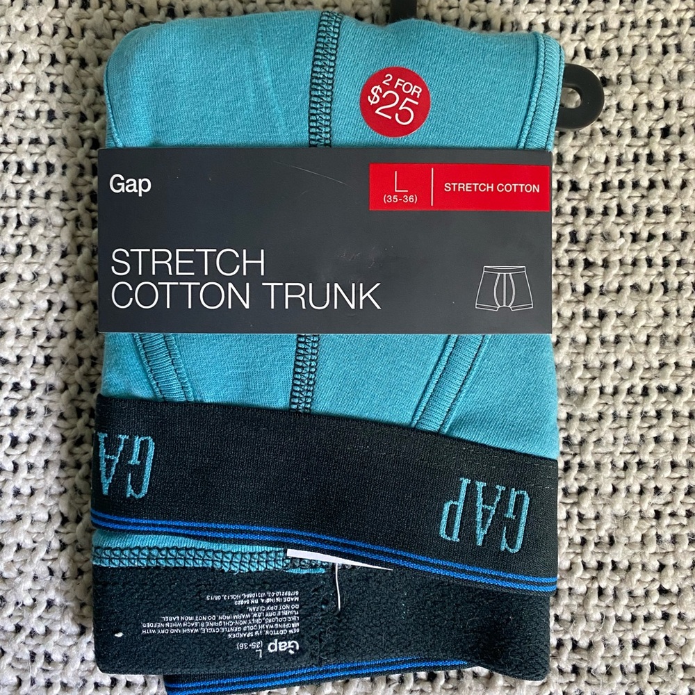 Gap Stretch Trunk